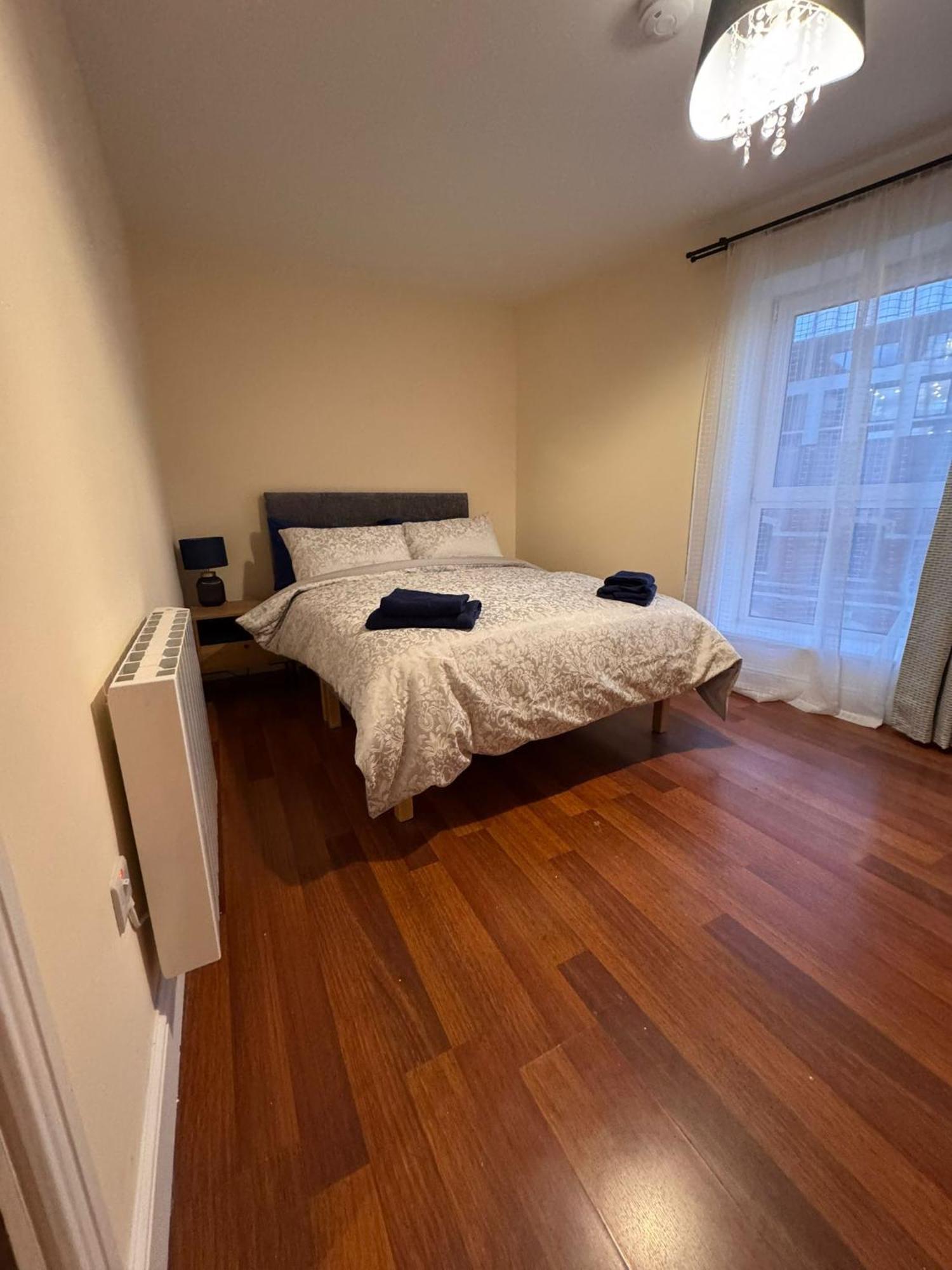 Washington Street Apartment Корк Екстер'єр фото